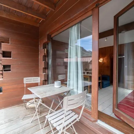 Studio With Parking And Swimming Pool Ideally Located 아파트 *